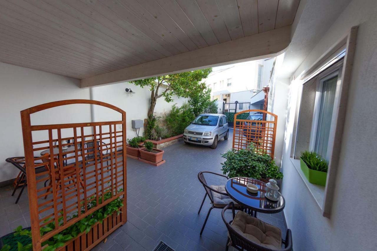 Casa Vacanza L'Alloro 2 Matera Bagian luar foto